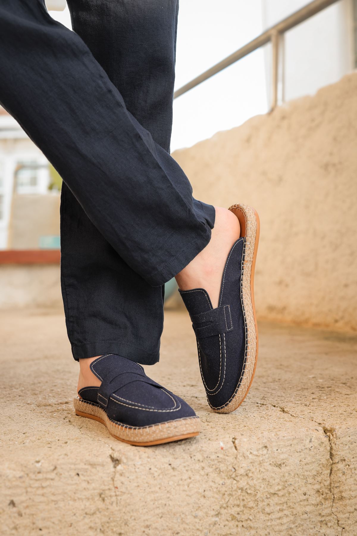 Susa Lacivert Terlik