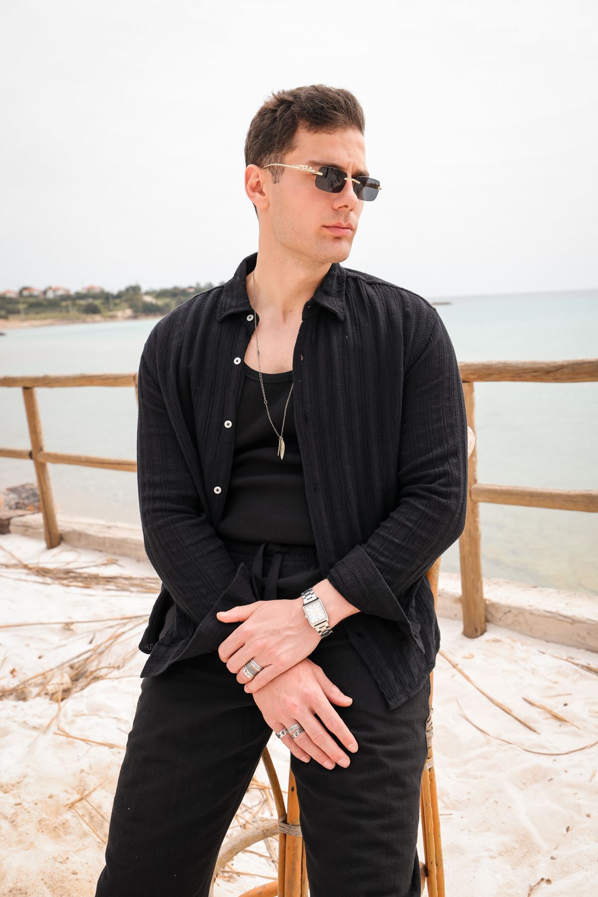 Livaro Siyah Gömlek