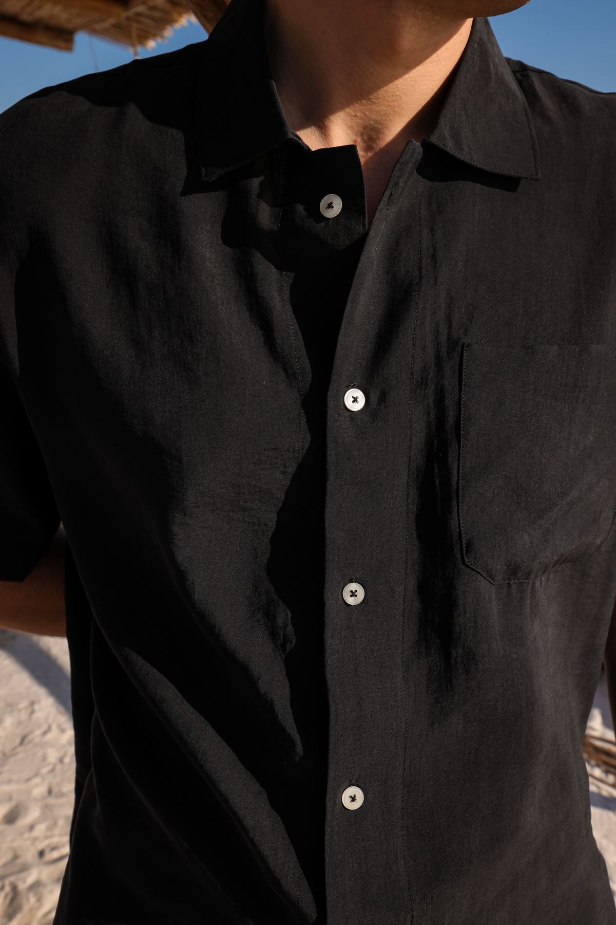 Vitra Siyah Gömlek