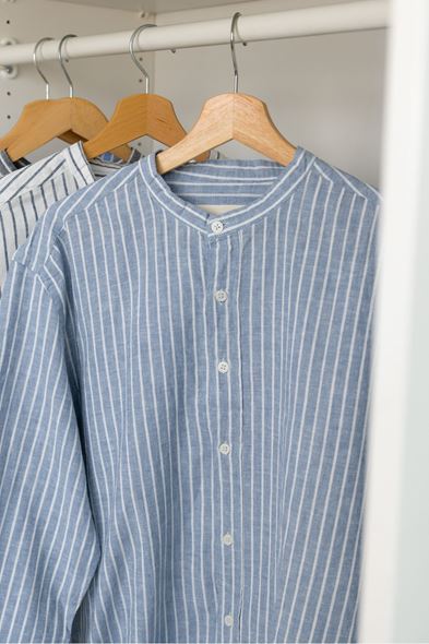 Venetia Hakim Yaka Beyaz Çizgili İndigo Gömlek