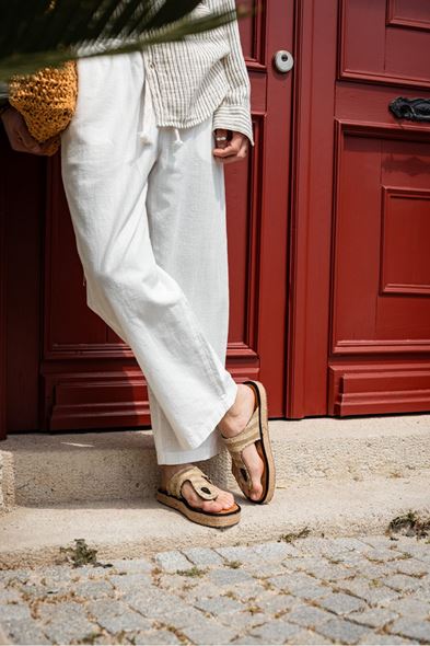 Latium Parmak Arası Bej Hasır Terlik