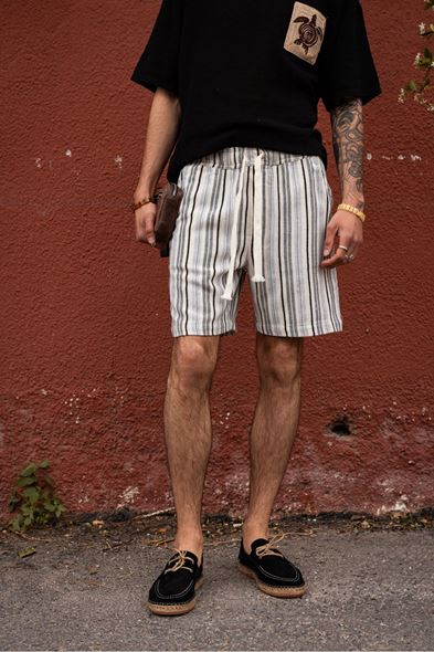 Jade Siyah Çizgili Şort