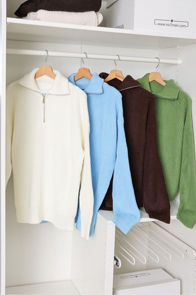 Dreson Beyaz Yaka Fermuarlı Kazak