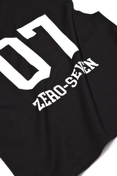 Zero-Seven Siyah Oversize Kolsuz %100 Pamuk Tshirt