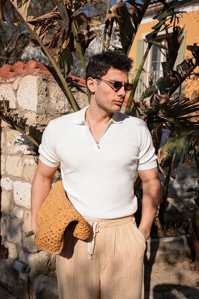 Lave Beyaz Fermuarlı Triko Tshirt