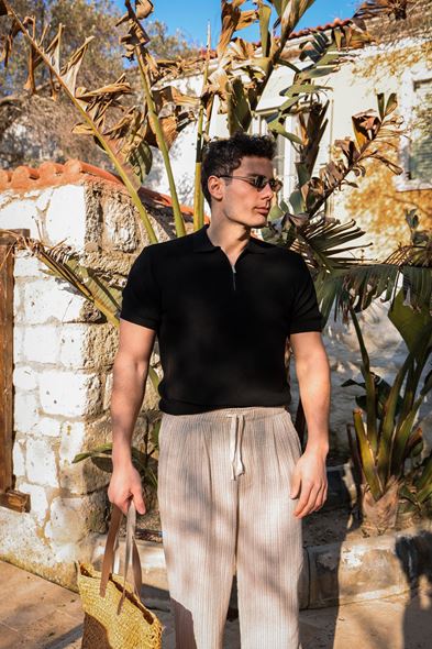 Lave Siyah Fermuarlı Triko Tshirt