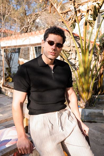 Lave Siyah Fermuarlı Triko Tshirt